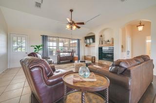 5 Mi to Lake! 10-Acre Strawn Retreat w/ Deck - 1