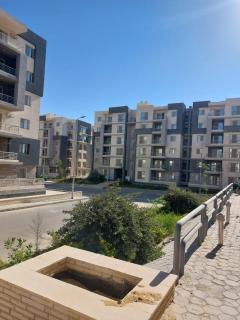 Room 2 in a three-room apartment in the Fifth Settlement compound, with air conditioning - 8