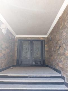 Room 2 in a three-room apartment in the Fifth Settlement compound, with air conditioning - 4