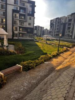 Room 2 in a three-room apartment in the Fifth Settlement compound, with air conditioning - 3