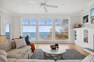 The Shore House by Juniper Holiday + Home - 6
