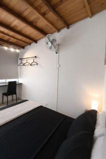 Serene Apt TV Kitchen Laundry Medellin - 3