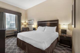 Best Western Plus Travel Hotel Toronto Airport - Toronto - 4
