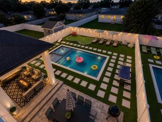 Luxury Tampa Retreat Pool Spa Sauna and More. Sleeps 20 Plus - 8