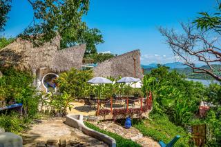Coastal Couples Retreat | Plunge Pool + Hammocks - 8