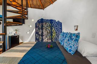 Coastal Couples Retreat | Plunge Pool + Hammocks - 3