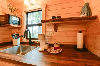Oxford Cabin Near State Forest & Snowmobile Trails - 3