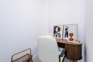 Luxury City Centre Apartment - 5