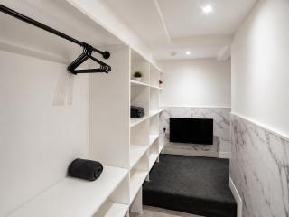 ST14 | 1-Bed Flat in Canterbury | Parking & WiFi - 1