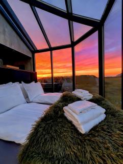Aurora Glass Cabin I Private Sauna and Jacuzzi - 5
