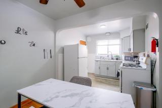 7 Mi to Downtown St Louis! Cozy Apartment - 3