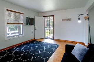 7 Mi to Downtown St Louis! Cozy Apartment - 6