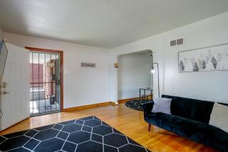 7 Mi to Downtown St Louis! Cozy Apartment - 5