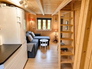 Cosy Fjord Cottage with Loft and Sea Views - 4