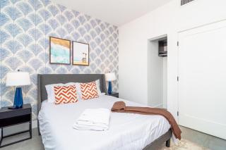 Cozy Miami 2BR Oasis Near Brickell, Calle Ocho & Marlins Stadium - 1