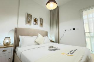 Luxury 2BR Oasis - Masdar City Retreat - 9