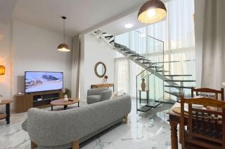 Luxury 2BR Oasis - Masdar City Retreat - 4