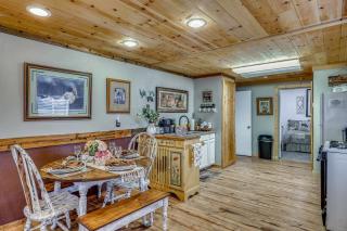 Quiet Eagar Retreat Near Lakes, Hiking & Hunting! - 2