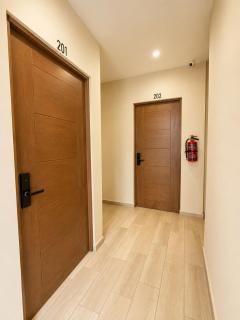 Suites Uk Chak - 1