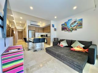 Vista Azul Sleek beachfront 1-bedroom condo with stunning bay views - 4