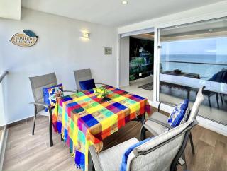 Wake Up to Waves at Mar y Cielo Studio and Free Breakfast - 4