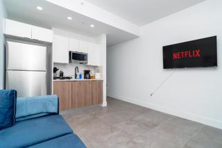 Centrally Located 1BR with King Bed Near Brickell, Airport Downtown and Wynwood - 4