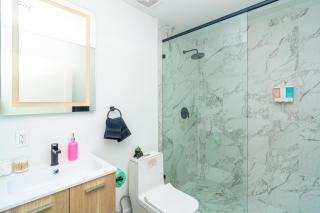 Centrally Located 1BR with King Bed Near Brickell, Airport Downtown and Wynwood - 7