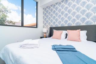 Modern 1BR Suite with King Bed Near Brickell, Downtown & Wynwood - 3