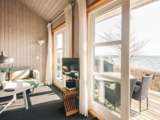 Seaside Panorama Retreat - 2