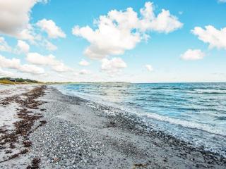 4 person holiday home in Ebeltoft-By Traum - 8