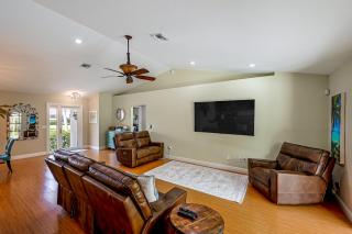 Walk to Beach! Marco Island Haven w/ Heated Pool - 6