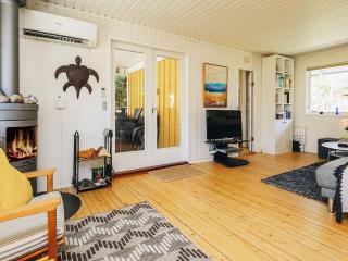 Exciting Cottage by the Sea - 6