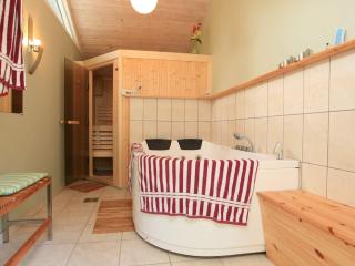 Exciting Cottage by the Sea - 2