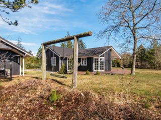 8 person holiday home in Løgstør-By Traum - 8