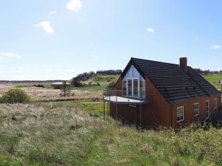 Secluded Retreat near Sea - 9
