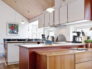 Modern Cedar Cottage near Beach - Hasle - 3