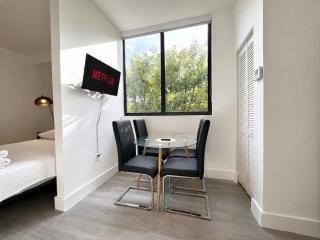 Miami Studio Unit Near Brickell & Close to Beach - 9