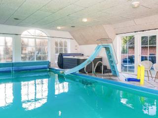 Luxury Retreat with Pool - 9