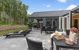Nice Home In Glesborg With Sauna - 2
