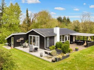6 person holiday home in Farsø-By Traum - 0