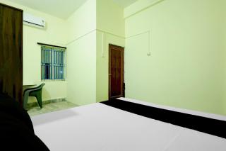 Spot On Capital Guest House - 9