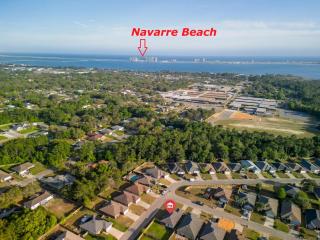 Sunshine & Shenanigans Navarre 5 Min to Beach - 9