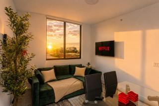 Modern Cozy 2BR Oasis with King Beds Near Marlins Park & Brickell - 9