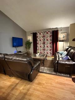Elegant &Secure Family Abode - 7