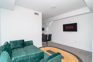 Chic Spacious Studio Miami Stay Near Marlins Park & Brickell - 8