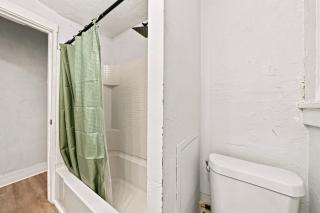 1BR 1Bath Cozy Cottage in the Hill District - 3