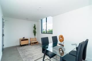 Miami 2BR Getaway with King Beds Near Marlins Park & Calle Ocho - 8