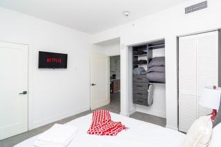 Miami 2BR Getaway with King Beds Near Marlins Park & Calle Ocho - 1