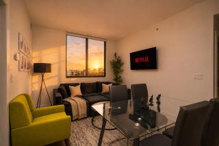Miami City Escape 2BR Suite Near Brickell & The Beach Sleeps 6 Guests - 0