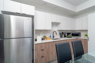Miami City Escape 2BR Suite Near Brickell & The Beach Sleeps 6 Guests - 6